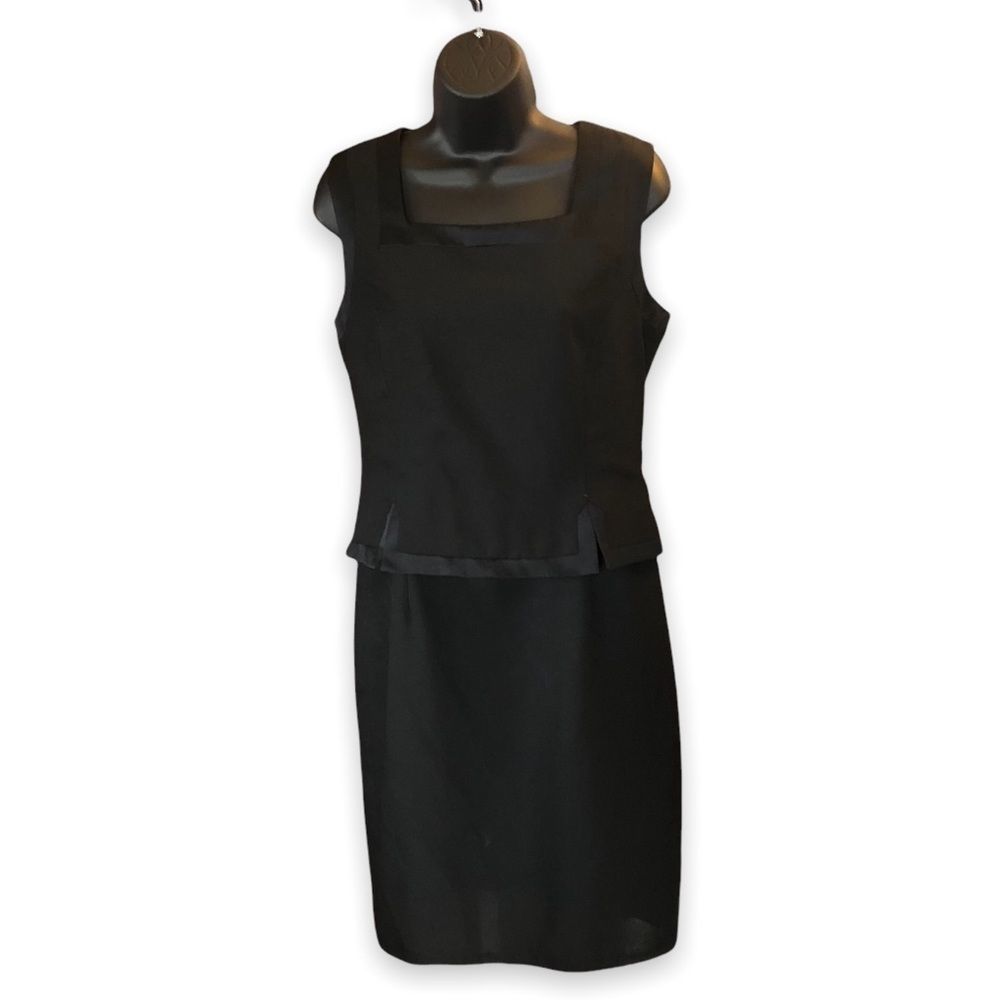 *230 Casual Corner Square Neckline Black Dress